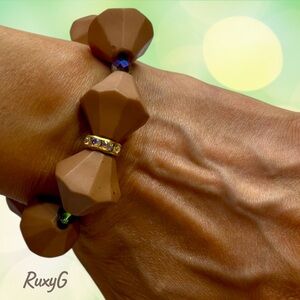 593. Brown Geometric Beaded Bracelet with gold and green accents